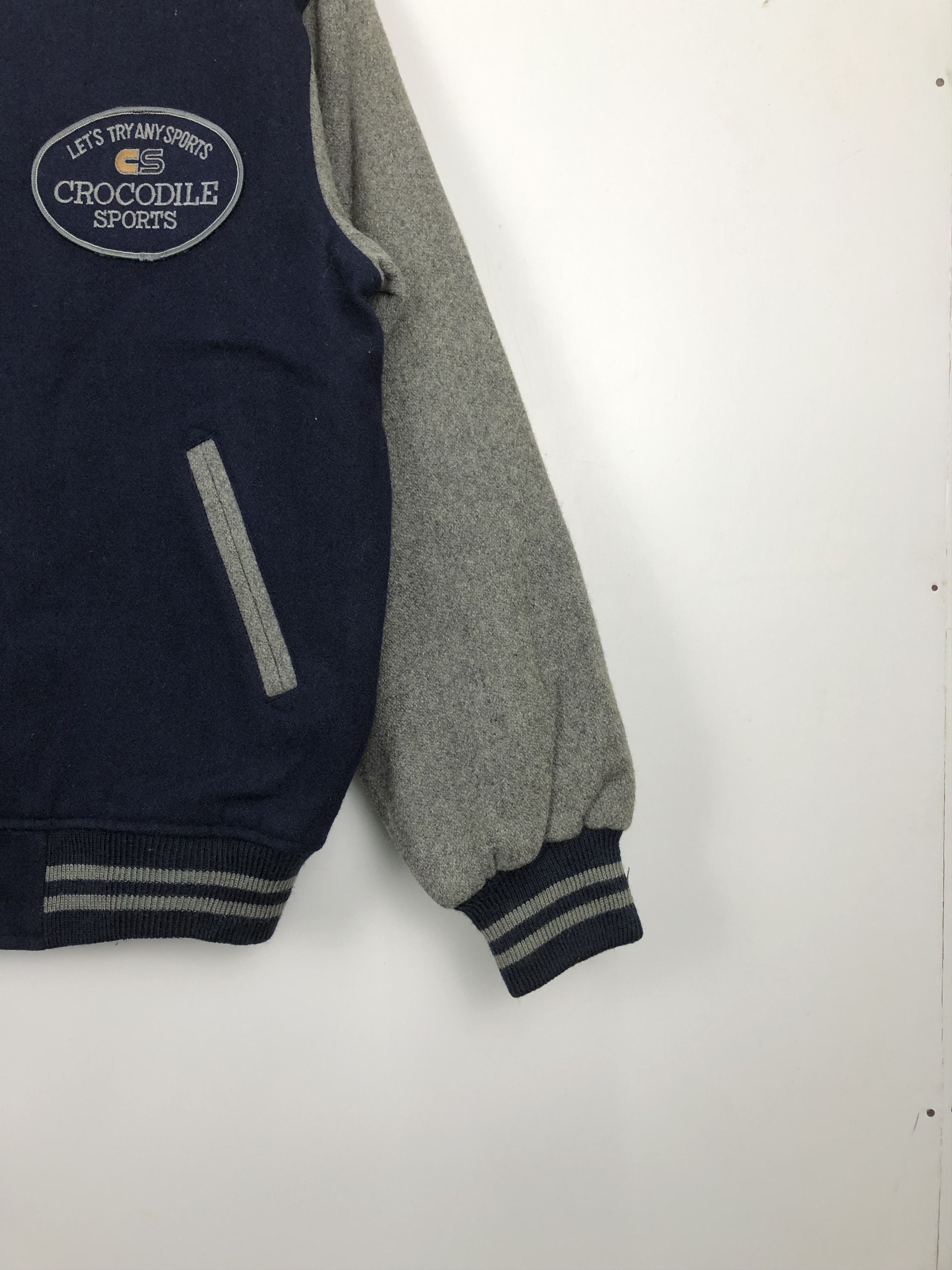 Japanese Brand Vintage Crocodile Wool Varsity Jacket Embroidered Logo V0360 Size US M / EU 48-50 / 2 - 5 Thumbnail