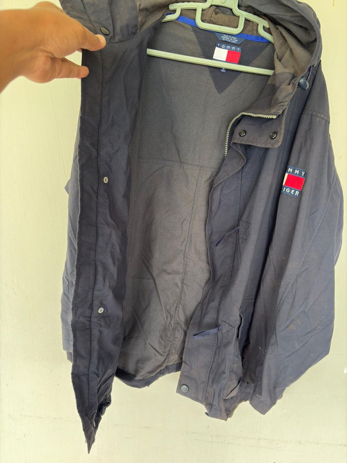Tommy Hilfiger Vtg Tommy Hilfiger Windbreaker Jacket Patch Logo Design Size US M / EU 48-50 / 2 - 5 Thumbnail