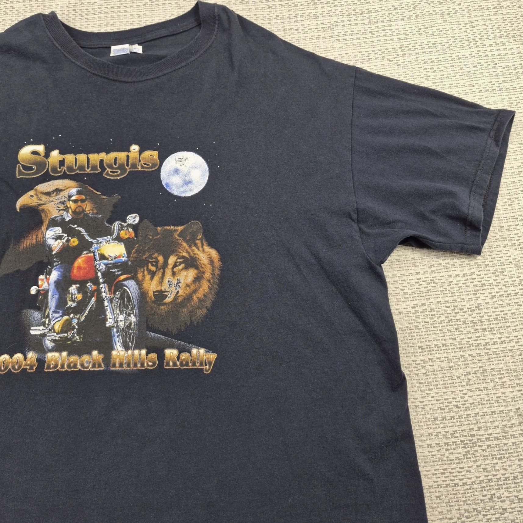 Hanes VINTAGE Hanes Beefy-T Sturgis Black Hills Rally Shirt Mens 2XL Black Wolf Moon Graphic 2004 Rally Biker Shirt Mens Size US XXL / EU 58 / 5 - 3 Thumbnail
