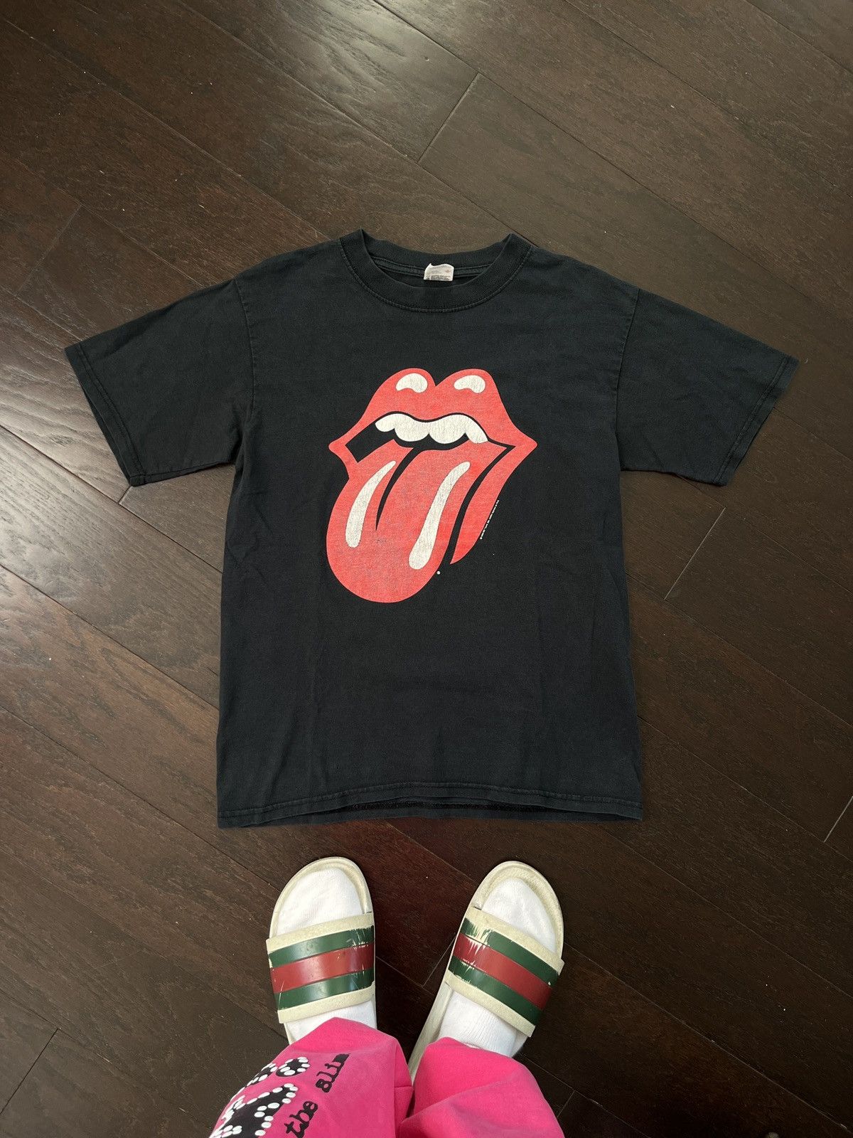 Band Tees Vintage 1993 THE ROLLING STONES Big Tongue Distressed Tee S Size US S / EU 44-46 / 1 - 4 Thumbnail