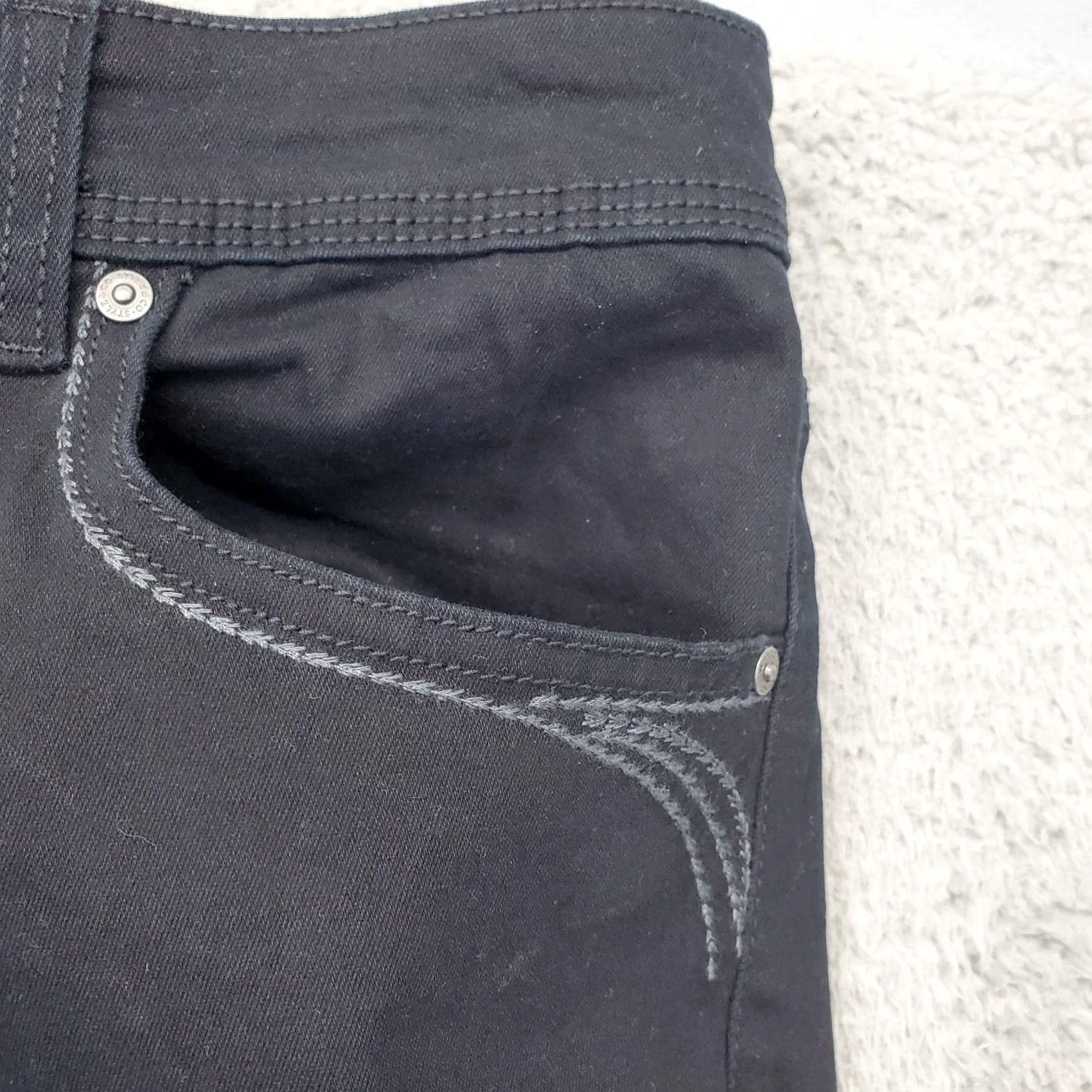 Vintage Style&co. Straight Jeans Womens 22W Black Denim Dark Wash 5-Pocket Streetwear Jeans Size 40" / US 18 - 8 Thumbnail