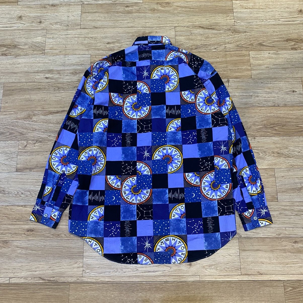 Japanese Brand 1990s Cubic Measure Pattren Clocks Button Ups Shirts Size US XL / EU 56 / 4 - 2 Thumbnail
