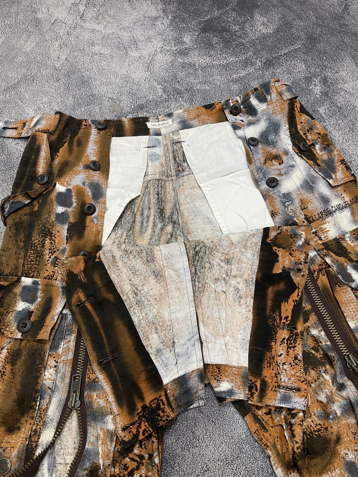 20471120 Archive MILKBOY Colapse Camo Multi Zip Cargo Pants Size US 35 - 3 Thumbnail