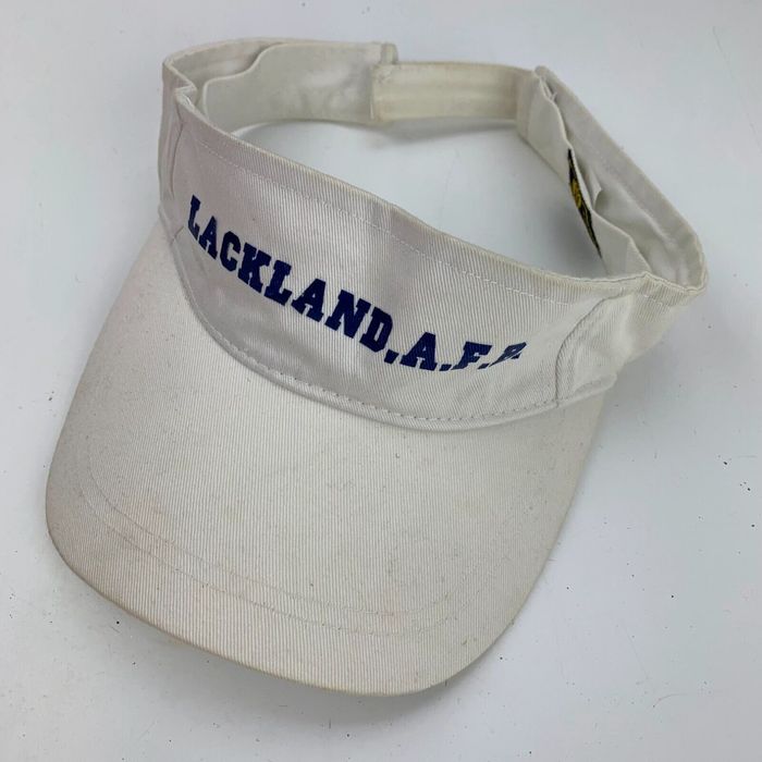 lackland afb uniform shop