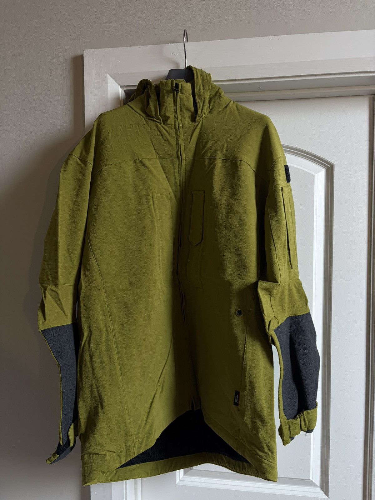 GR10K Schoeller Dynamic Alpha Direct Jacket Size US L / EU 52-54 / 3 - 2 Thumbnail