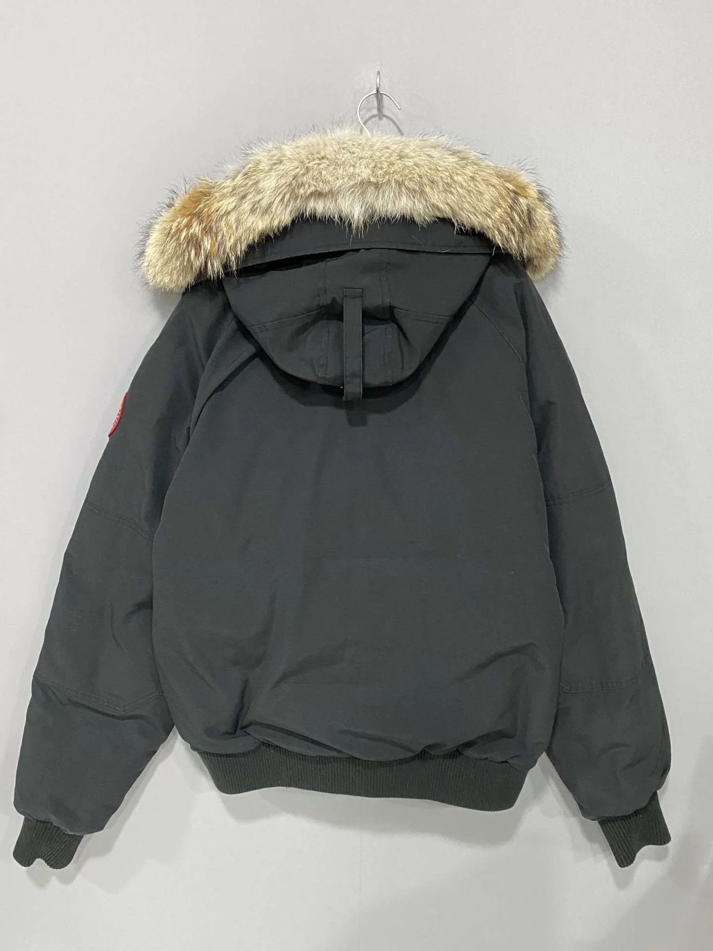 Canada Goose Canada Goose Pilot fur trim down coat black L Size US L / EU 52-54 / 3 - 3 Thumbnail