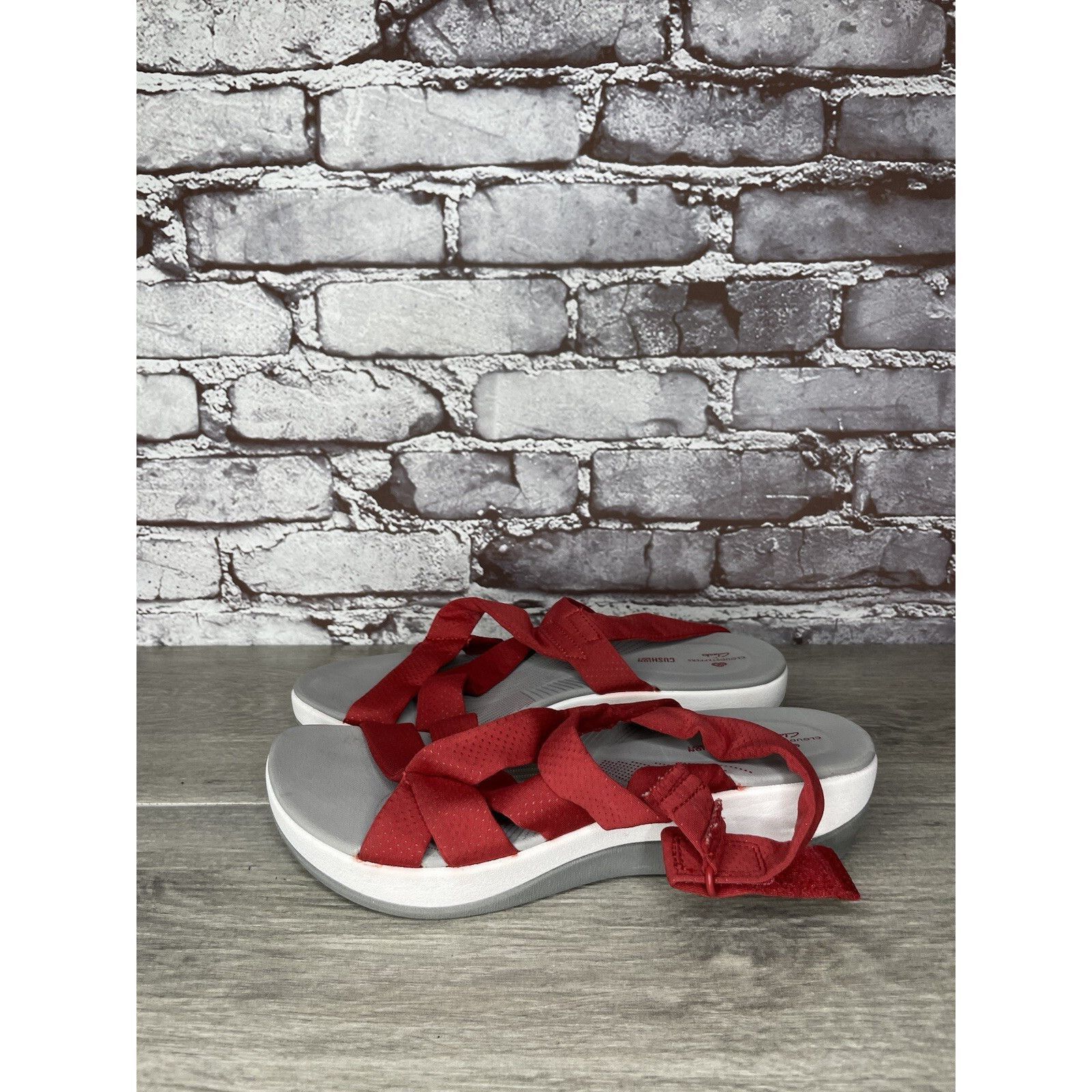 Clarks Clarks Cloud Steppers Red Fabric Strappy Wedge Comfort Sanda Size US 8 / IT 38 - 1 Thumbnail