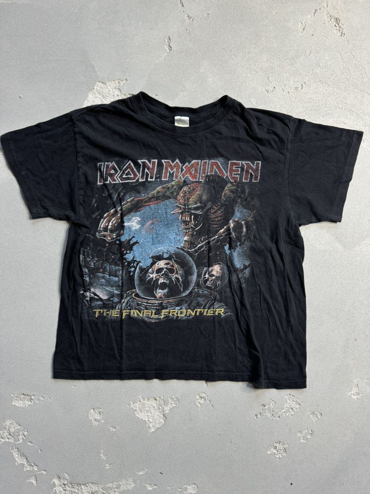 Band Tees × Iron Maiden Iron Maiden World Tour 2010 Tee T-Shirt L The Final Frontier Size US M / EU 48-50 / 2 - 1 Thumbnail