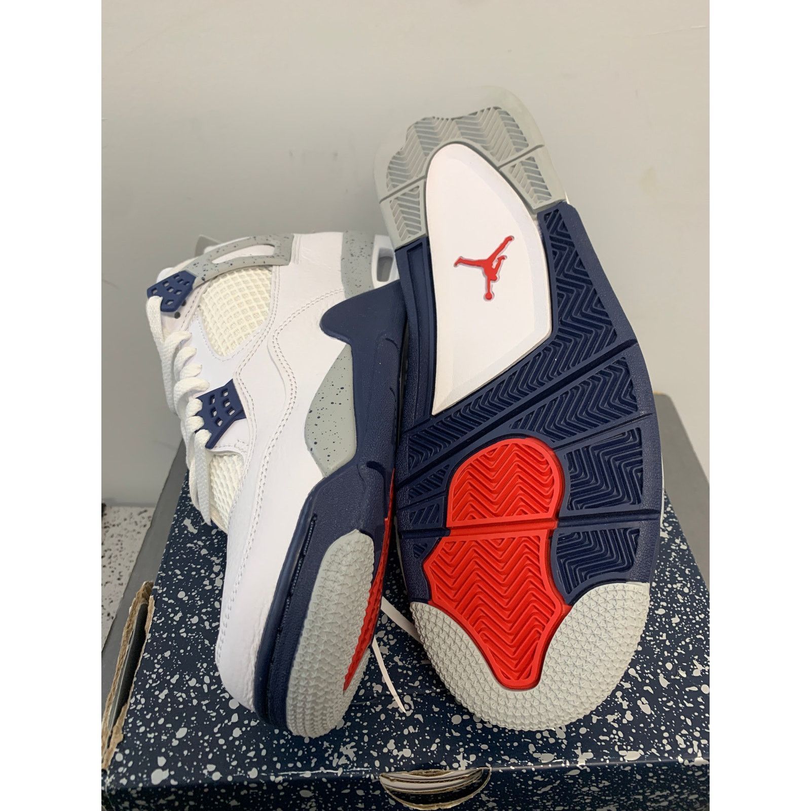 Nike Nike Air Jordan 4 Retro Midnight Navy Size 9.5 NEW SHIPS NOW Size US 9.5 / EU 42-43 - 6 Thumbnail