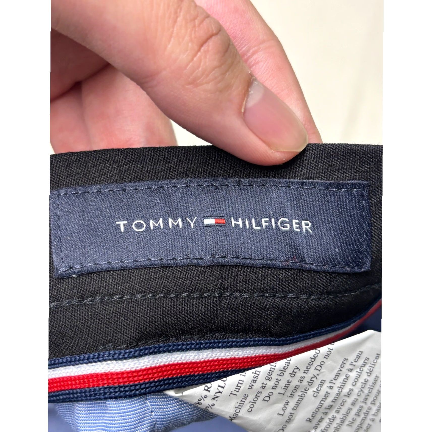 Tommy Hilfiger Tommy Hilfiger THFlex Pants Mens Dress Pants Slim Straight Black 30 x 32 Stretch Pockets Wrinkle Resistant Business Travel Modern Fit Size US 30 / EU 46 - 5 Thumbnail