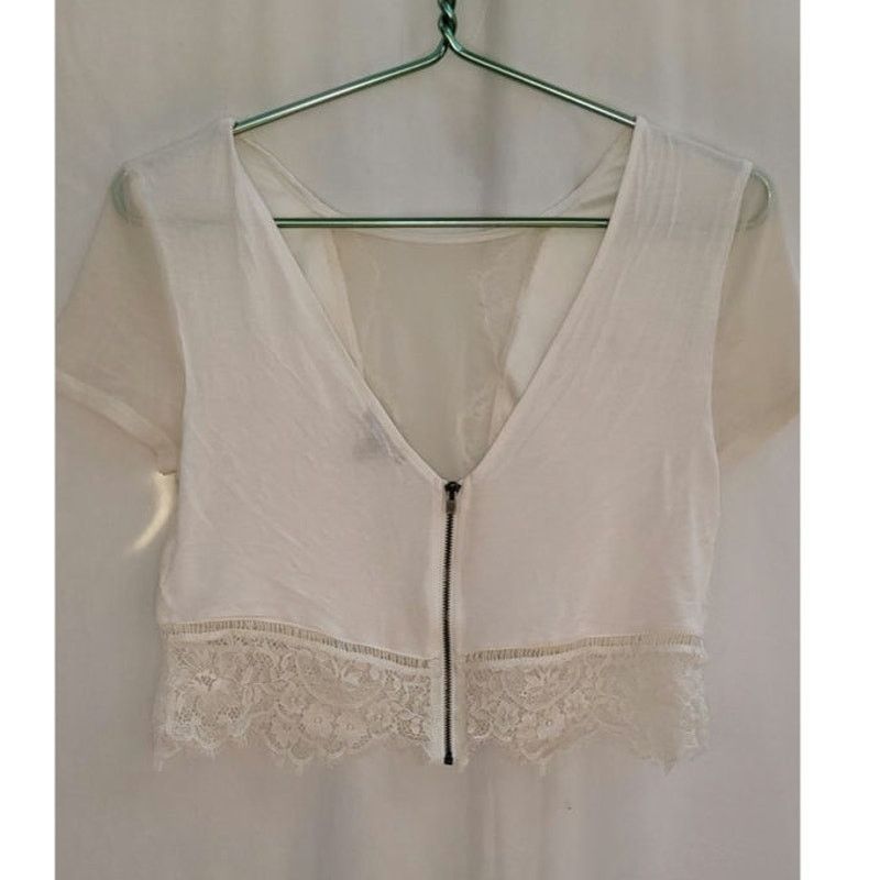Express Express White Lace Crop Top with Back Zipper Women’s Size M Size M / US 6-8 / IT 42-44 - 2 Thumbnail