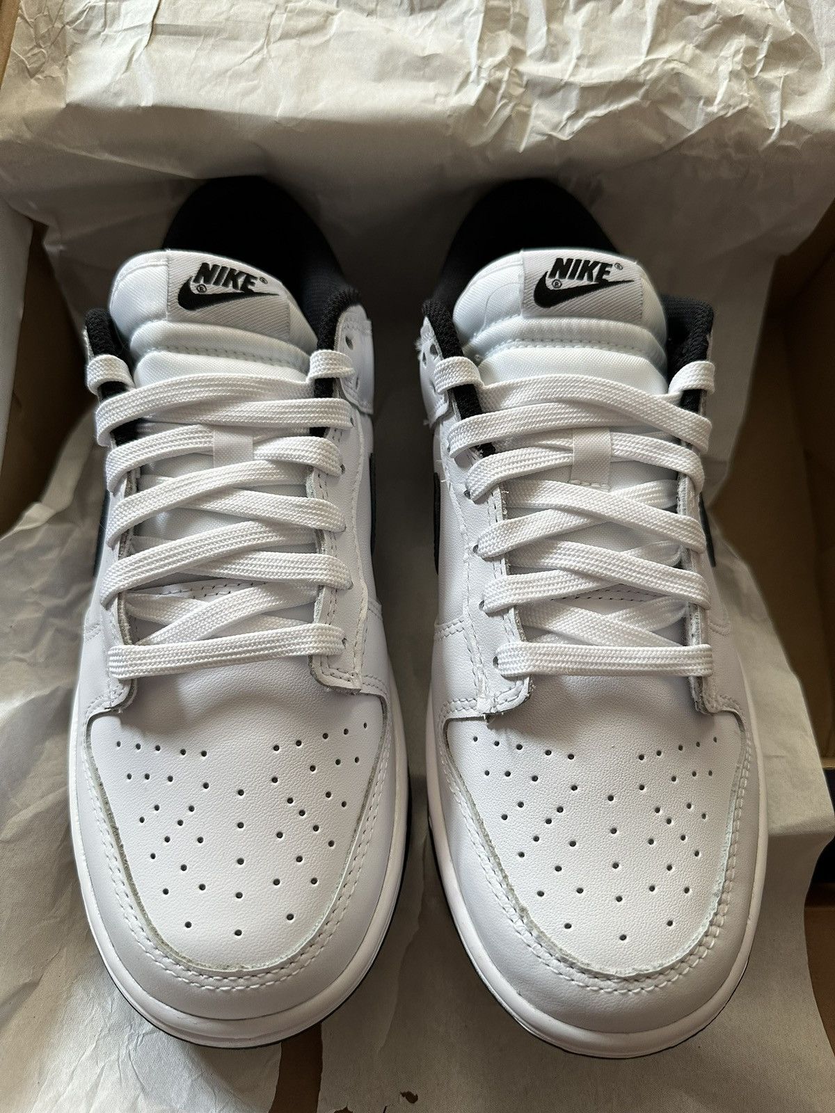 Nike Nike Dunk Low White Black Size US 7.5 / EU 40-41 - 1 Thumbnail