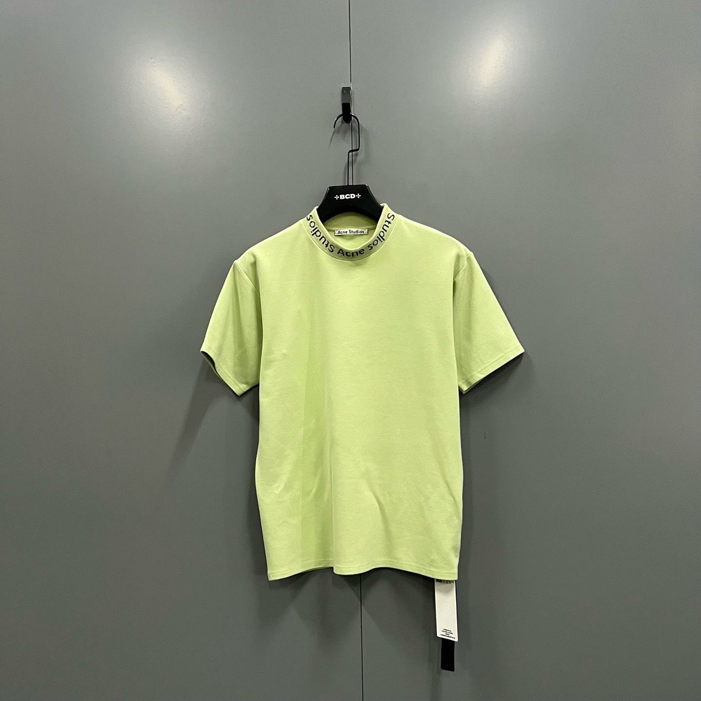 Acne Studios Acne Studios Retro Printed T-Shirt S Women Size S / US 4 / IT 40 - 1 Thumbnail