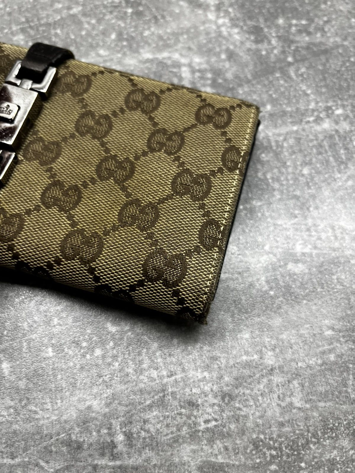 Gucci Vintage Gucci GG Canvas & Leather Wallet w/ Lock Accent Size ONE SIZE - 2 Thumbnail