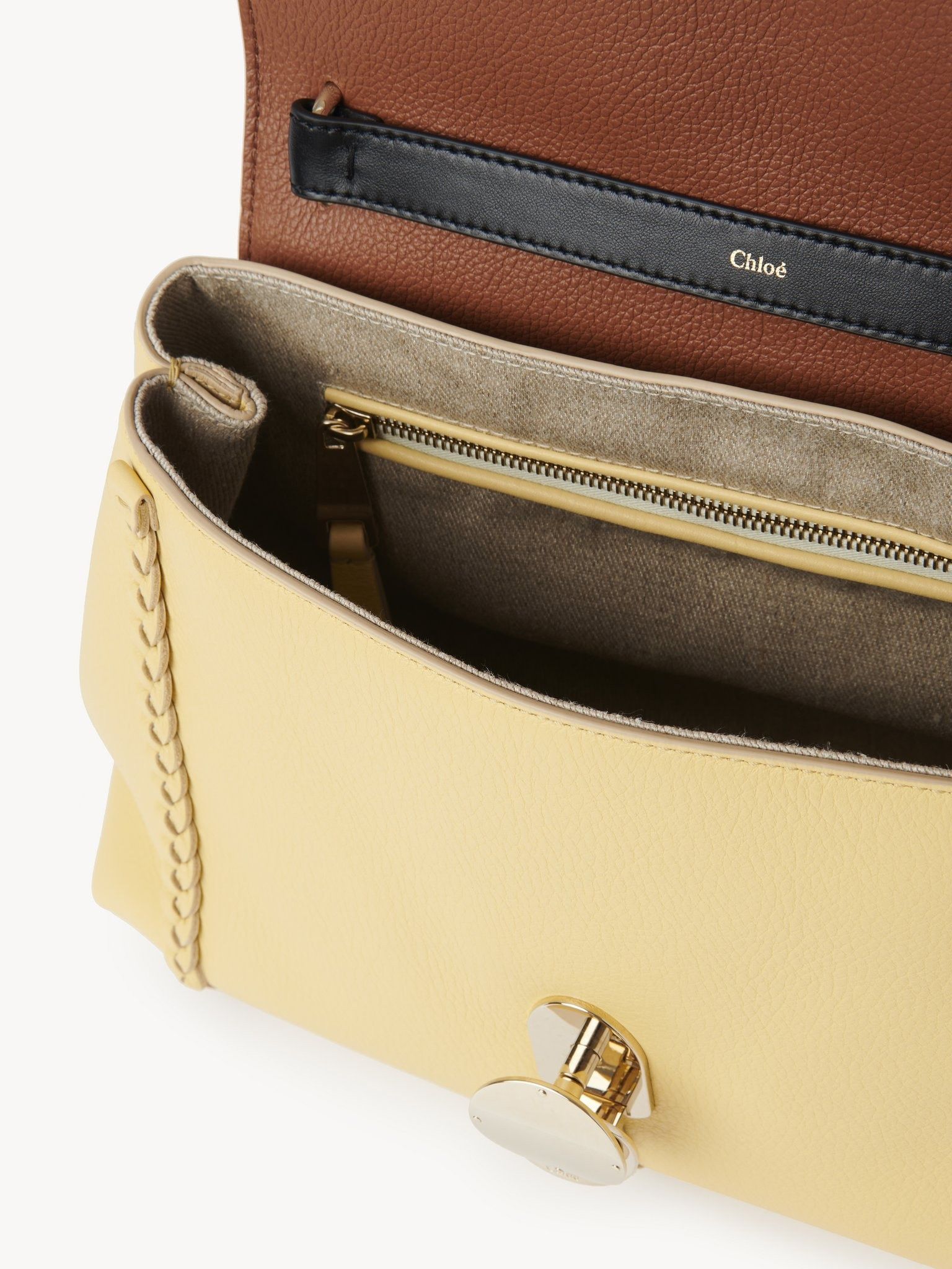 Chloe o1loc1c0325 Size: OS / CHC23 Penelope Medium Shoulder Bag Size ONE SIZE - 5 Thumbnail