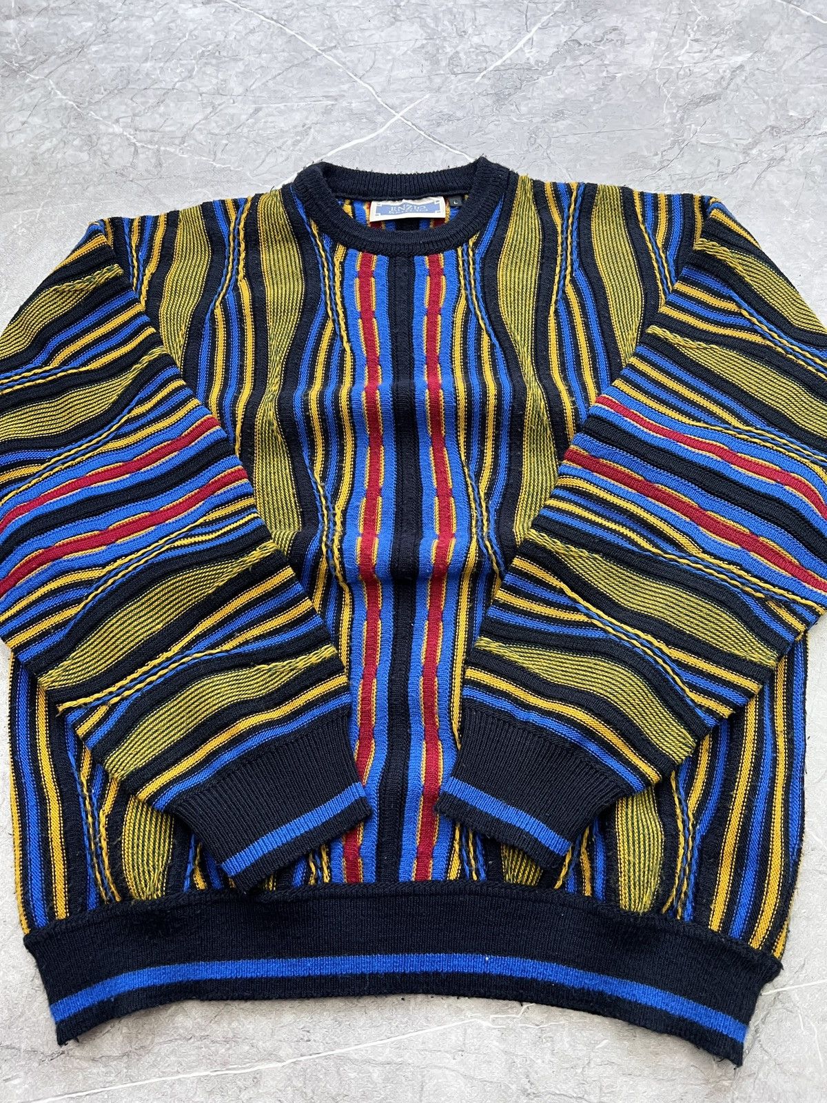 Other Vintage 90s cable knit multicolour Coogi style sweater Size US L / EU 52-54 / 3 - 9 Thumbnail