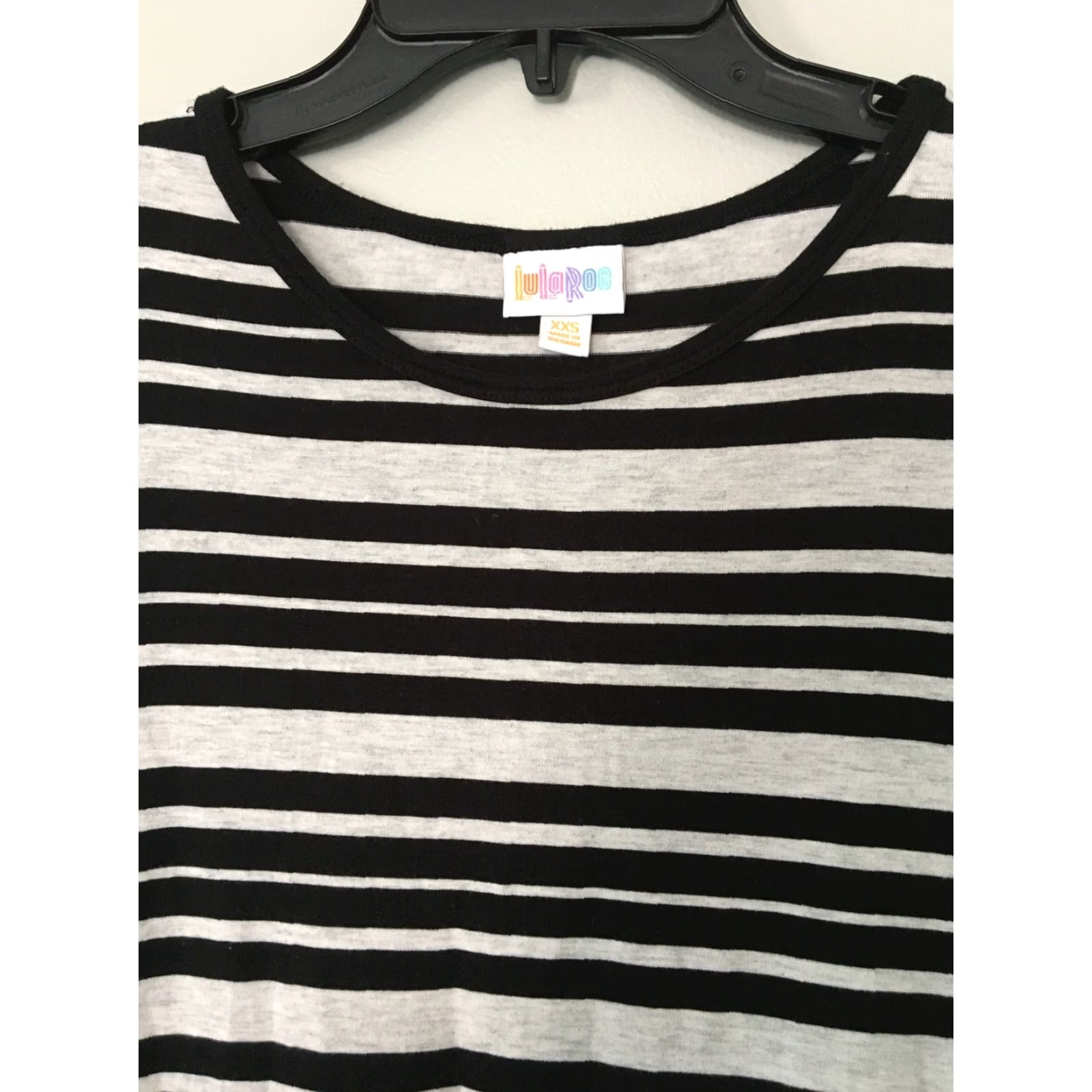 Vintage LuLaRoe Irma Tunic Tee Shirt Top Black Gray Stripes XXS Short Sleeve Crew Neck T-Shirt Woman Casual Vintage: No Size XXS / US 00 / IT 34 - 2 Thumbnail