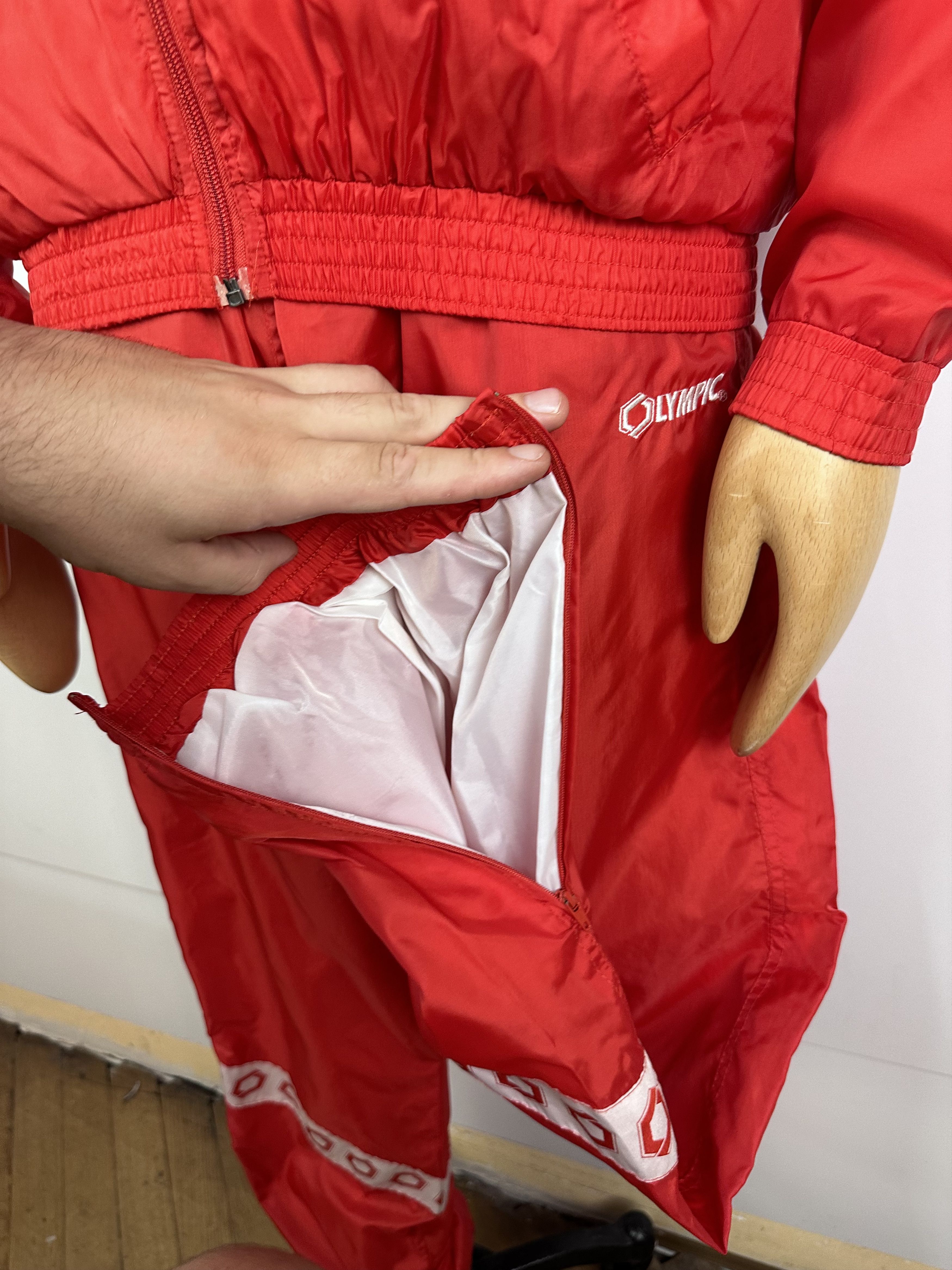Vintage SL BENFICA PORTUGAL Football Soccer Tarck Suit 1994 Olympic Size US L / EU 52-54 / 3 - 7 Thumbnail