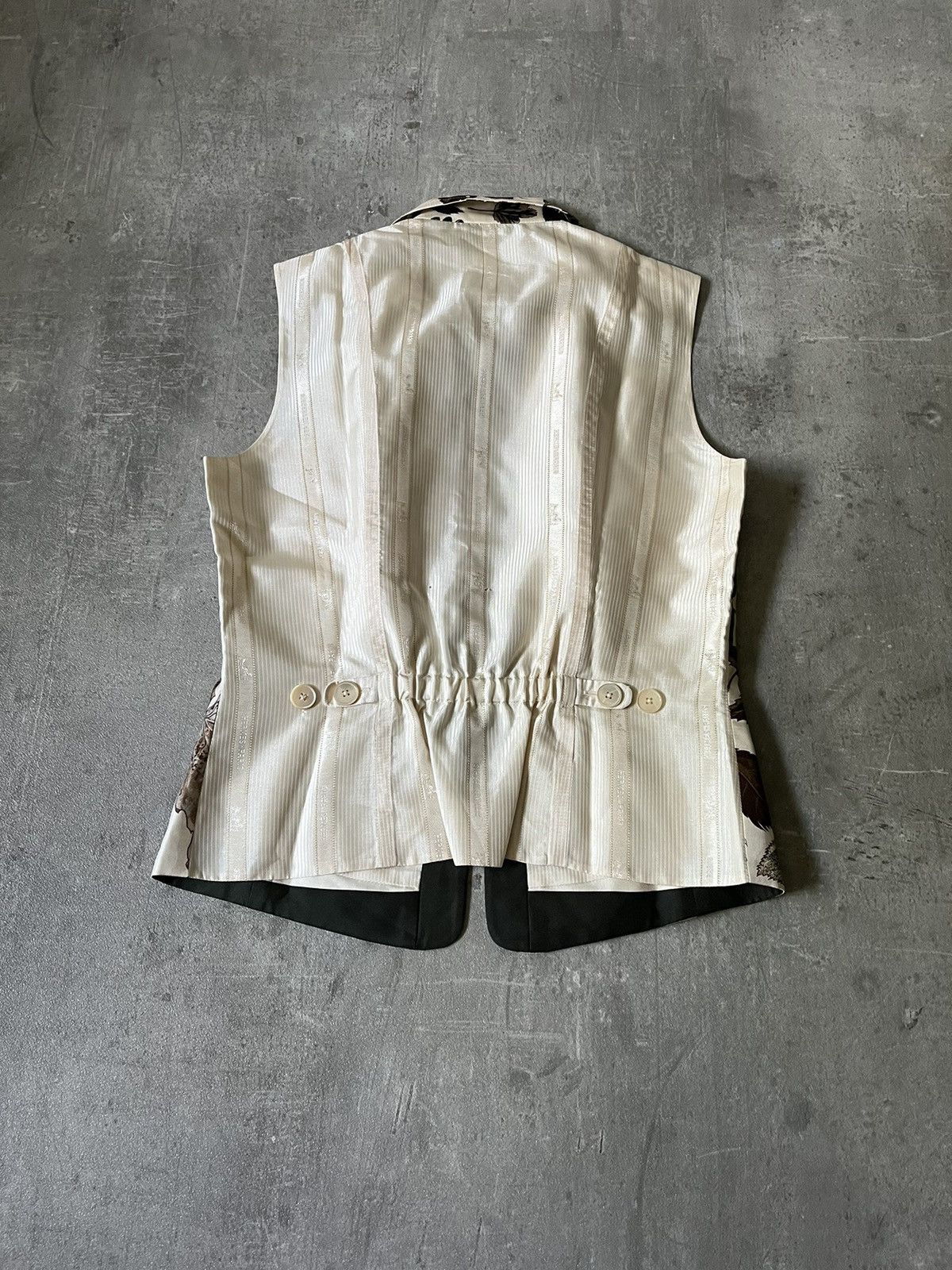Hermes Vintage Hermes leaves silk vest zip up rare Size S / US 4 / IT 40 - 9 Thumbnail