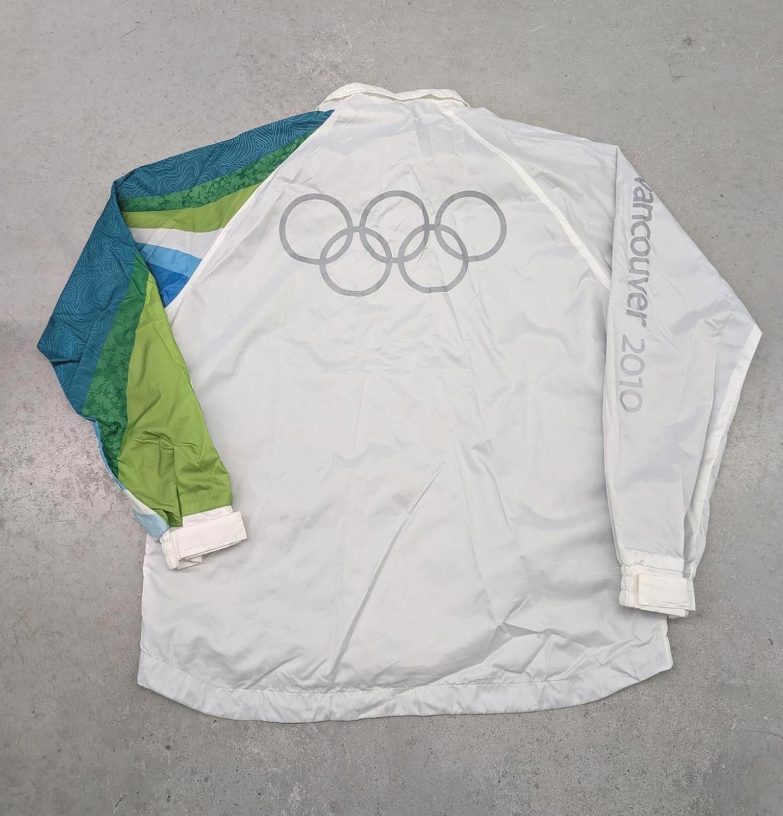 Hudsons Bay Vancouver 2010 Winter Olympics Torch Relay Rain Jacket Size US L / EU 52-54 / 3 - 2 Thumbnail