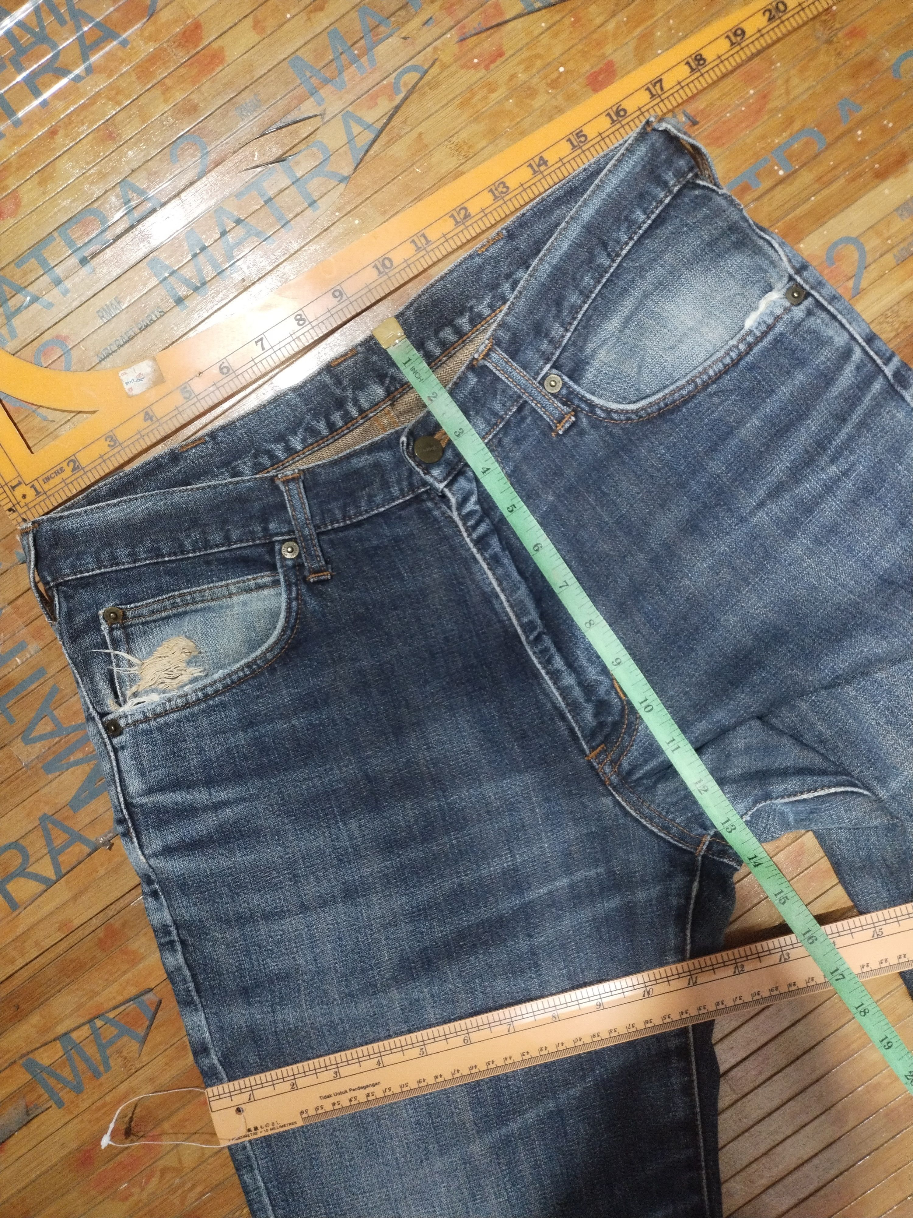 Vintage × Wrangler Wrangler Vintage/ Distressed Denim Sz 34" Size US 34 / EU 50 - 7 Thumbnail