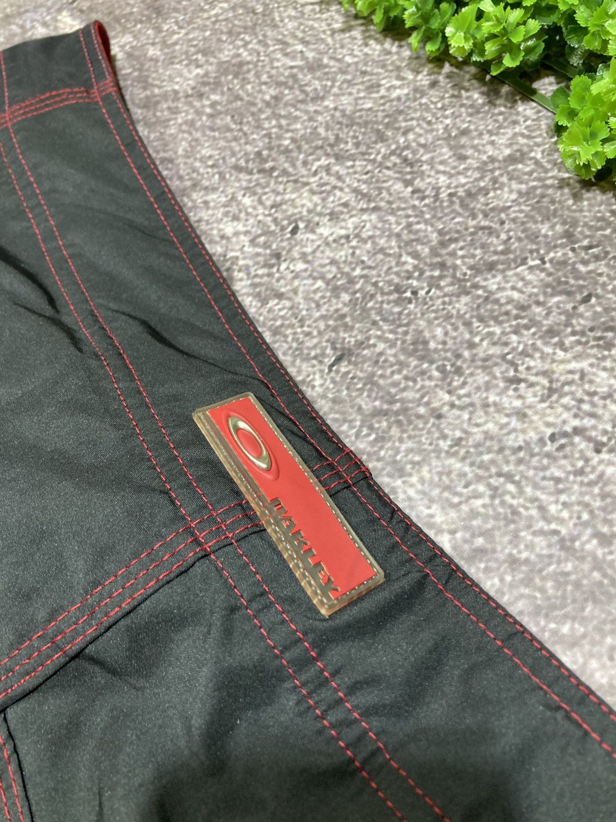 Oakley Vintage Oakley Shorts Big Logo Tactical Surfing Fire Y2K Size US 36 / EU 52 - 9 Thumbnail