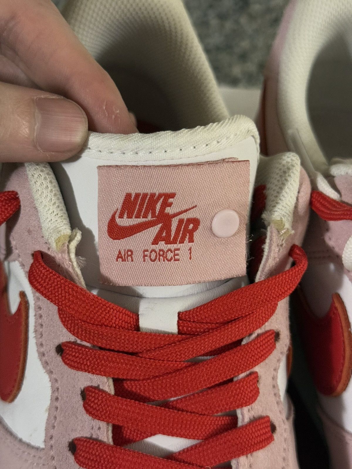 Nike Nike Valentines Day Air Force 1 Pink Size 9 W/ BOX Size US 9 / EU 42 - 9 Thumbnail