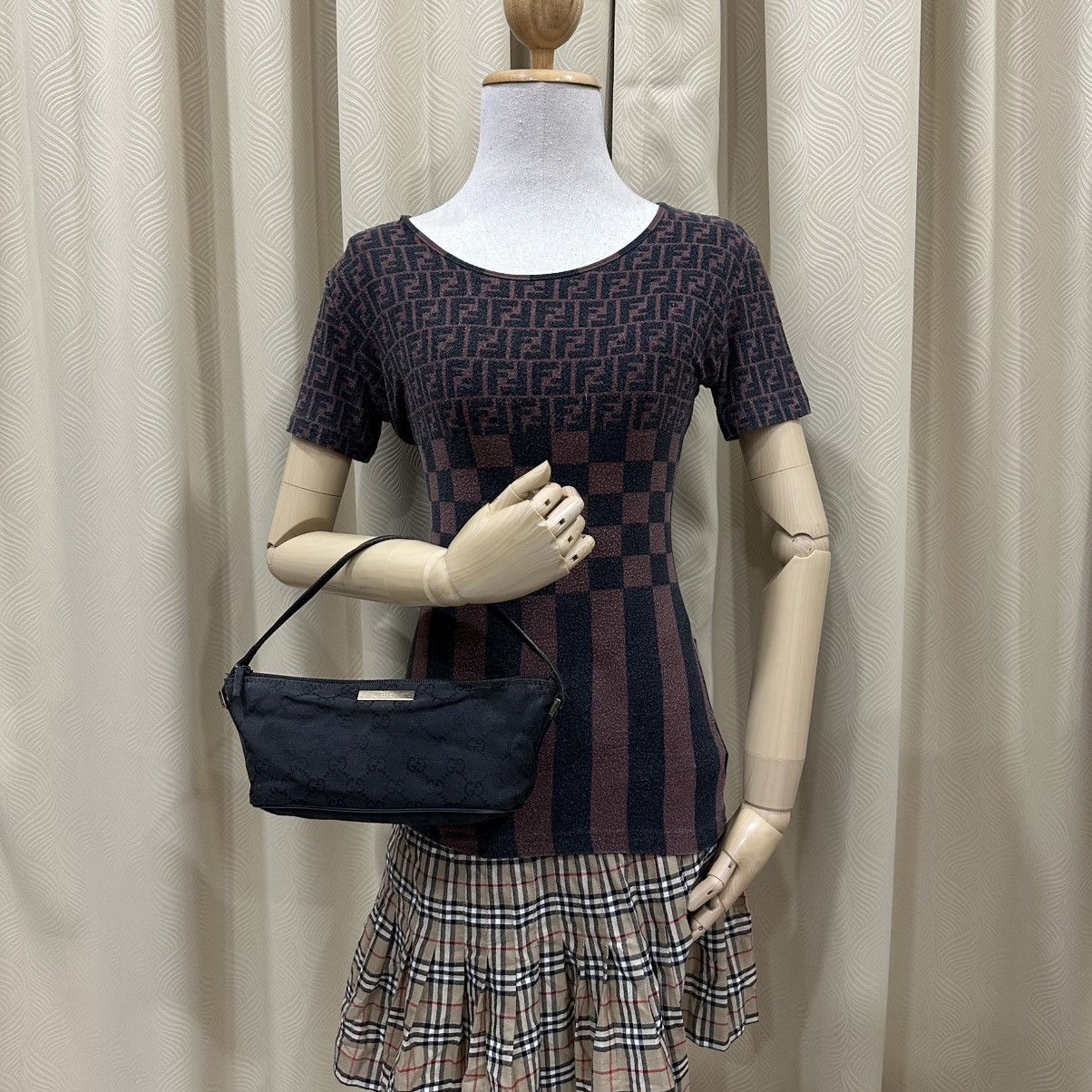 Gucci GUCCI GG BOAT CANVAS MONOGRAM POCHETTE BAG 10 Size ONE SIZE - 1 Thumbnail