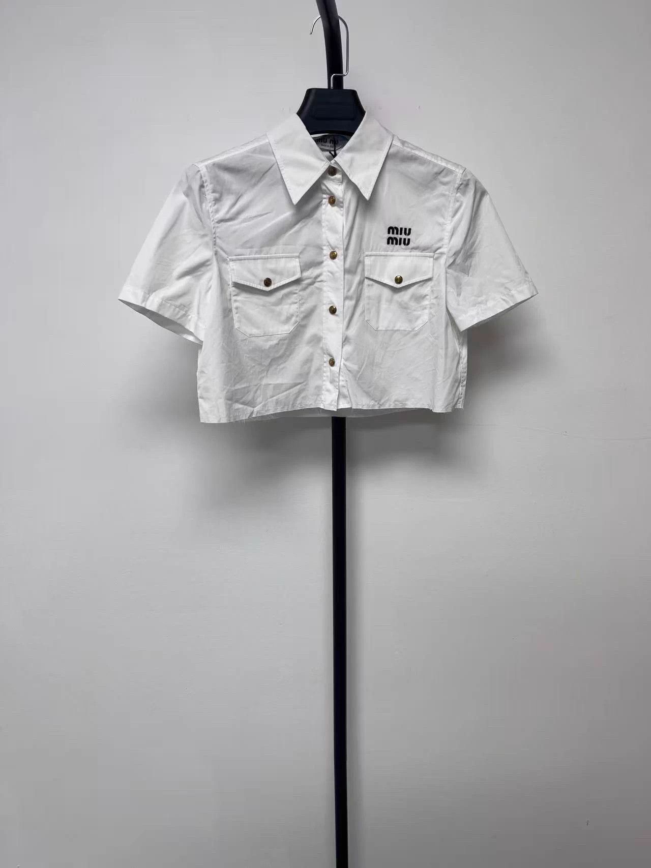 Miu Miu MIU MIU White Logo Print Cropped Short Sleeve Shirt 36 Size XS / US 0-2 / IT 36-38 - 1 Thumbnail
