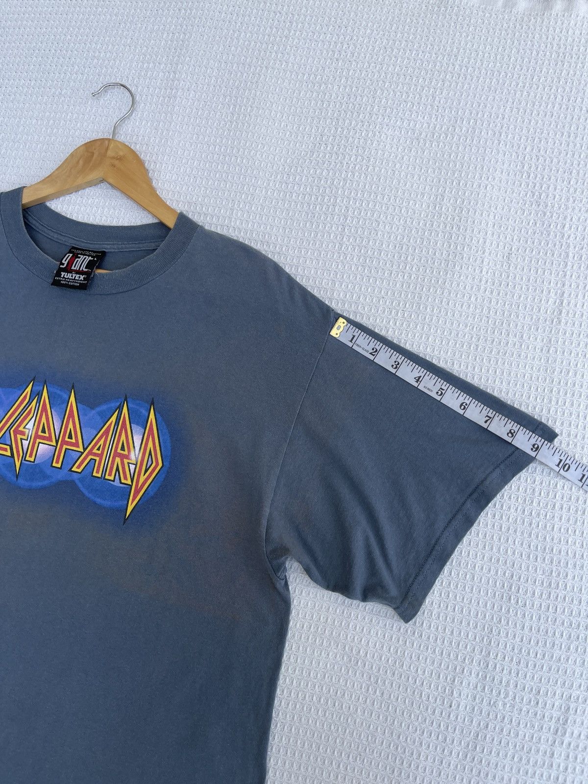 Band Tees Last Drop🔥Rare🔥Vintage 90s DEF LEPPARD Euphoria Giant Tee Size US L / EU 52-54 / 3 - 14 Thumbnail