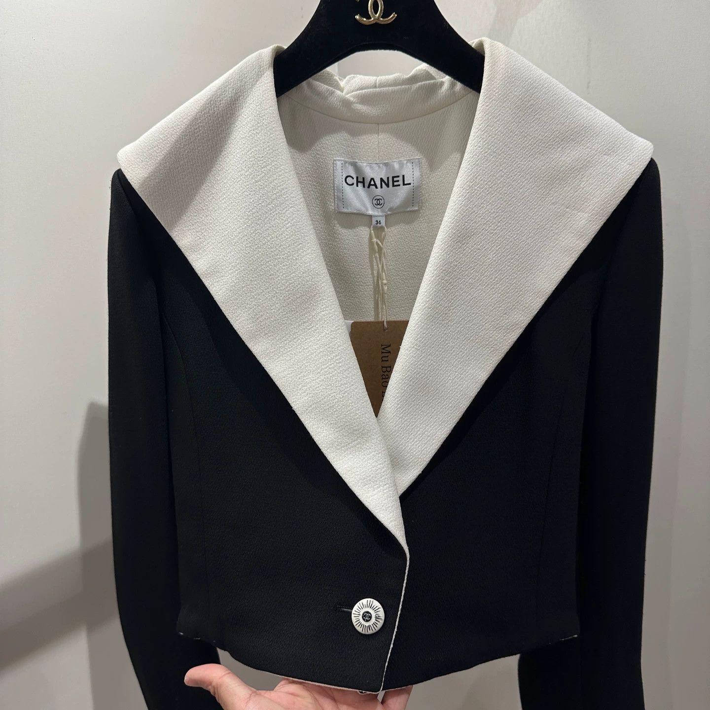 Chanel Chanel Cruise Short Collar Silk Jacket Black/White 36 Size XS / US 0-2 / IT 36-38 - 7 Thumbnail