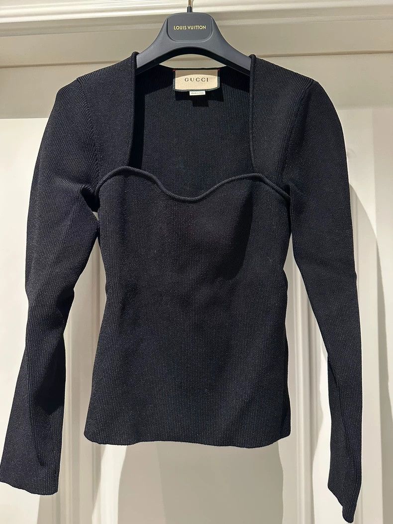 Gucci Gucci Knitted long sleeves 2504-Nextarrow Size S / US 4 / IT 40 - 1 Thumbnail