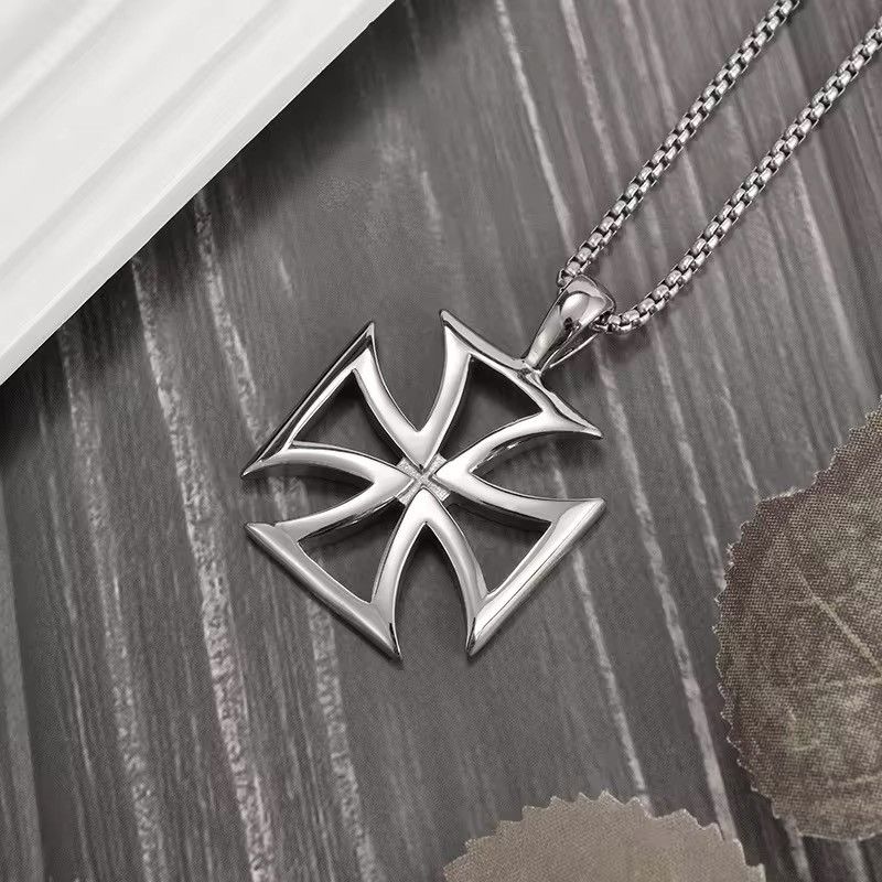 Jewelry Gothic Punk Cross Pendant Chain Necklace Size ONE SIZE - 3 Thumbnail