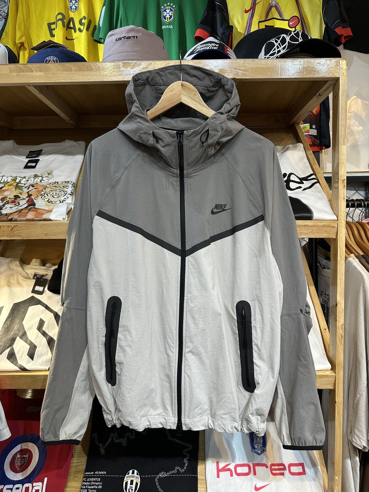 Nike Nike Tech Woven Track Jacket Size US M / EU 48-50 / 2 - 1 Thumbnail