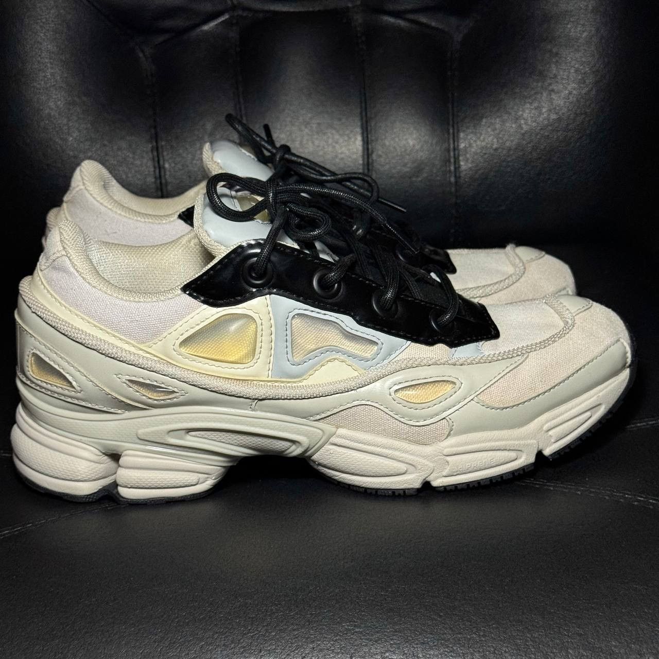 Adidas × Raf Simons Adidas Raf Simons ozweego Ozweego Cream Size US 9.5 / EU 42-43 - 1 Thumbnail