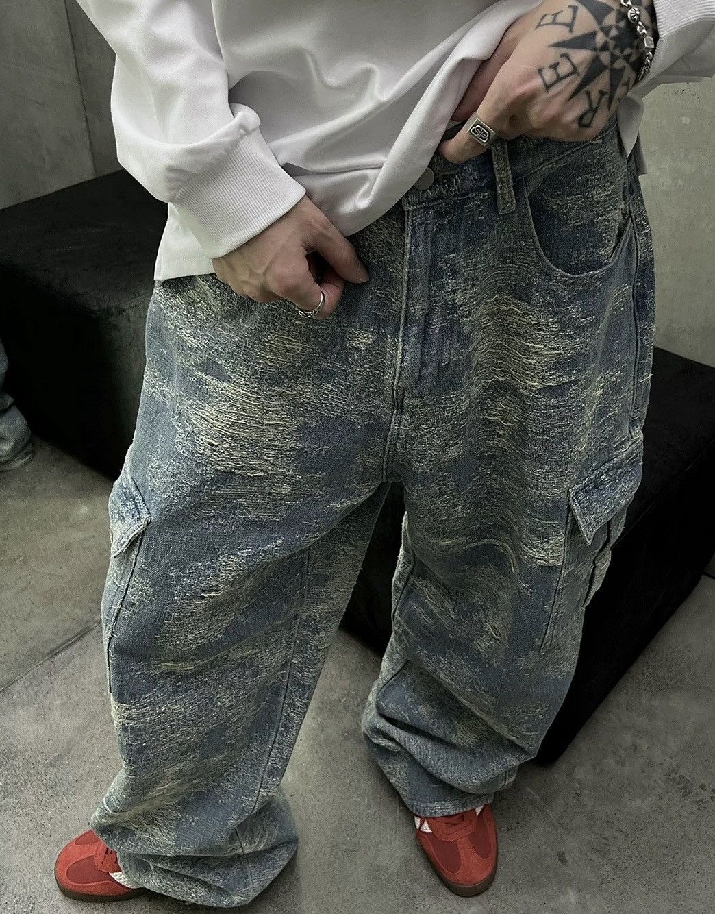 Japanese Brand × Vintage Avant garde distressed loose fit grunge cargo jeans pants Size US 31 - 3 Thumbnail