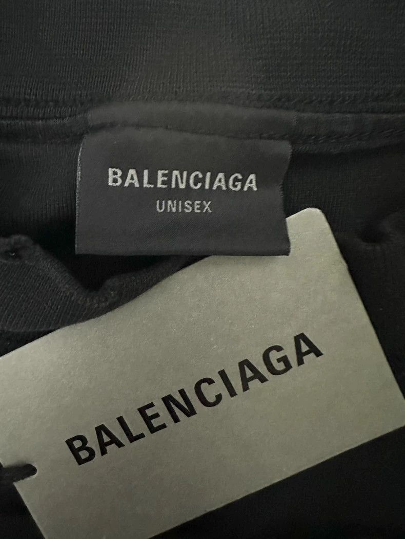 Balenciaga Balenciaga SS24 Antwerp Palace Logo Printed Worn Crew Neck Size US XL / EU 56 / 4 - 4 Thumbnail