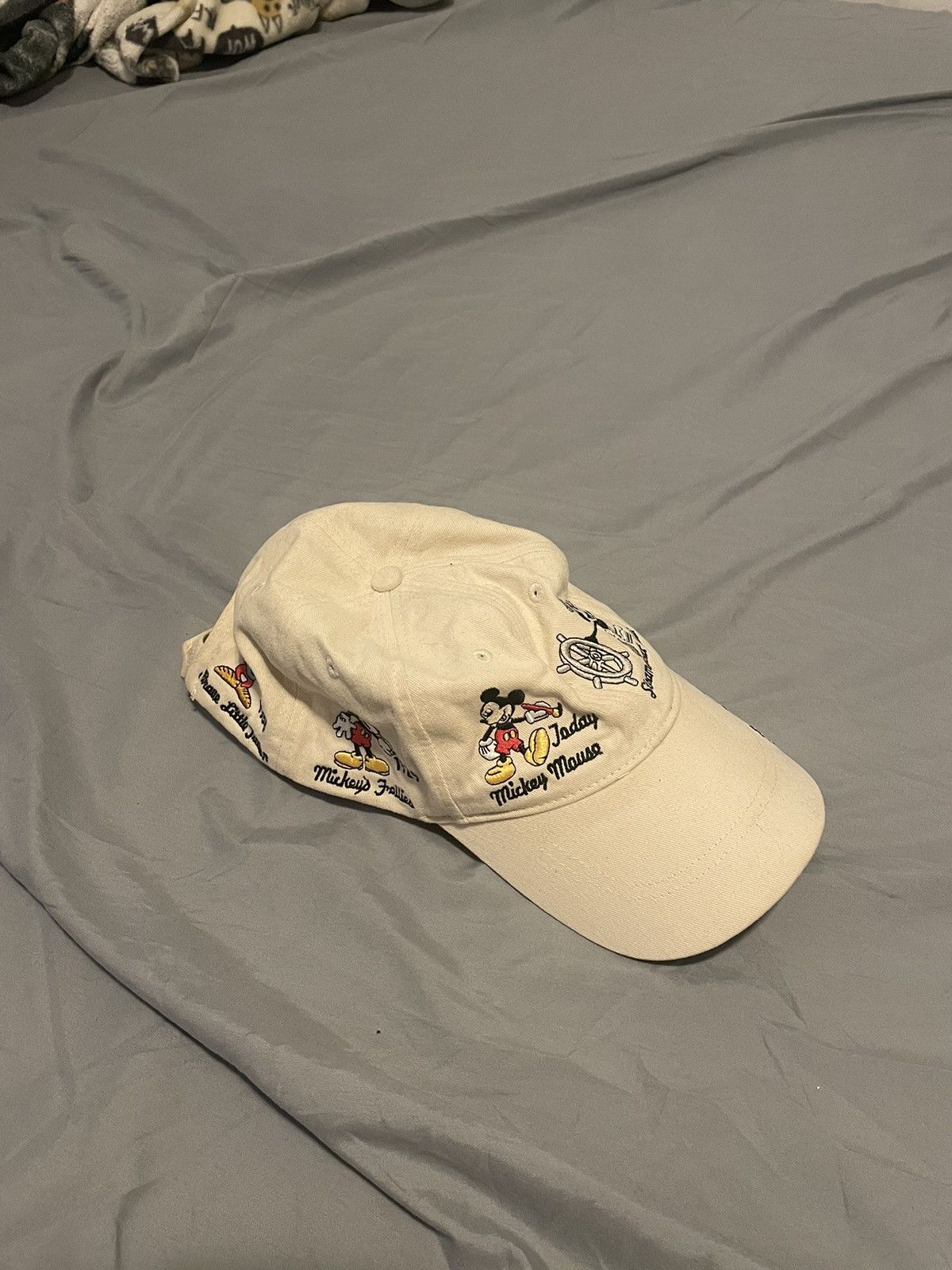 Disney 6 panel Mickey Eras Hat Size ONE SIZE - 2 Thumbnail