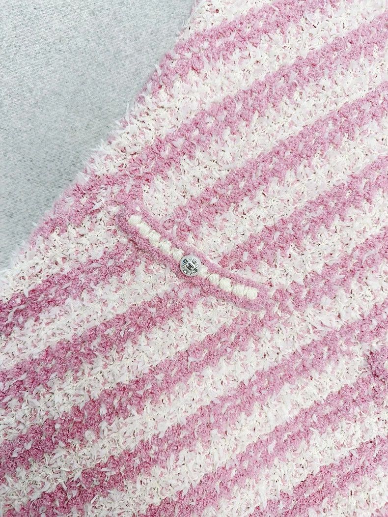 Chanel Chanel 23S spring and summer diamond buckle pink striped d Size XS / US 0-2 / IT 36-38 - 3 Thumbnail