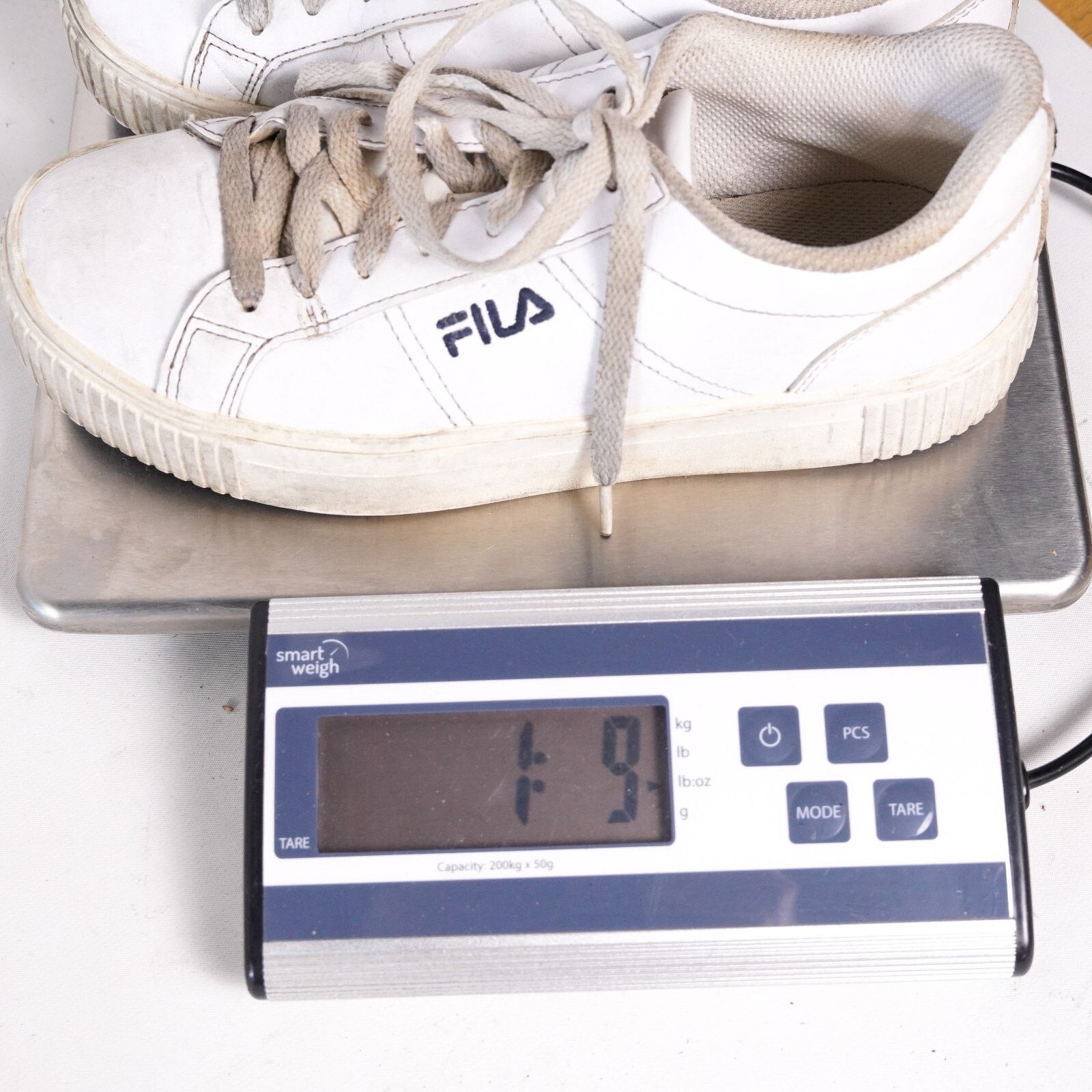 Fila Fila Athletic Shoes Casual Low Top Sneakers Women Size 7 Size US 7 / IT 37 - 9 Thumbnail