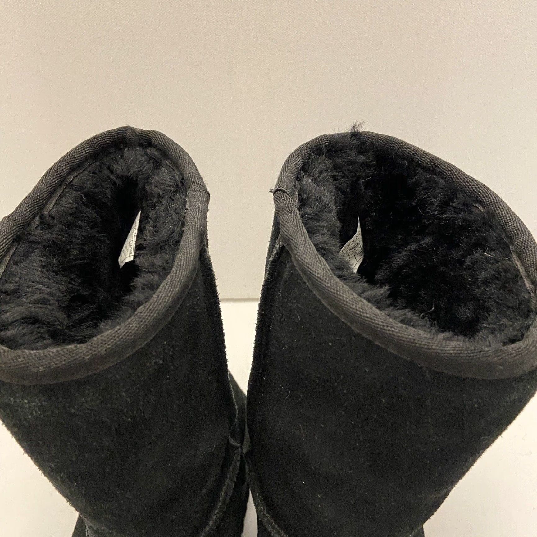Ugg UGG Kookaburra Black Suede Bootie Women’s Size 7 Size US 7 / IT 37 - 7 Thumbnail