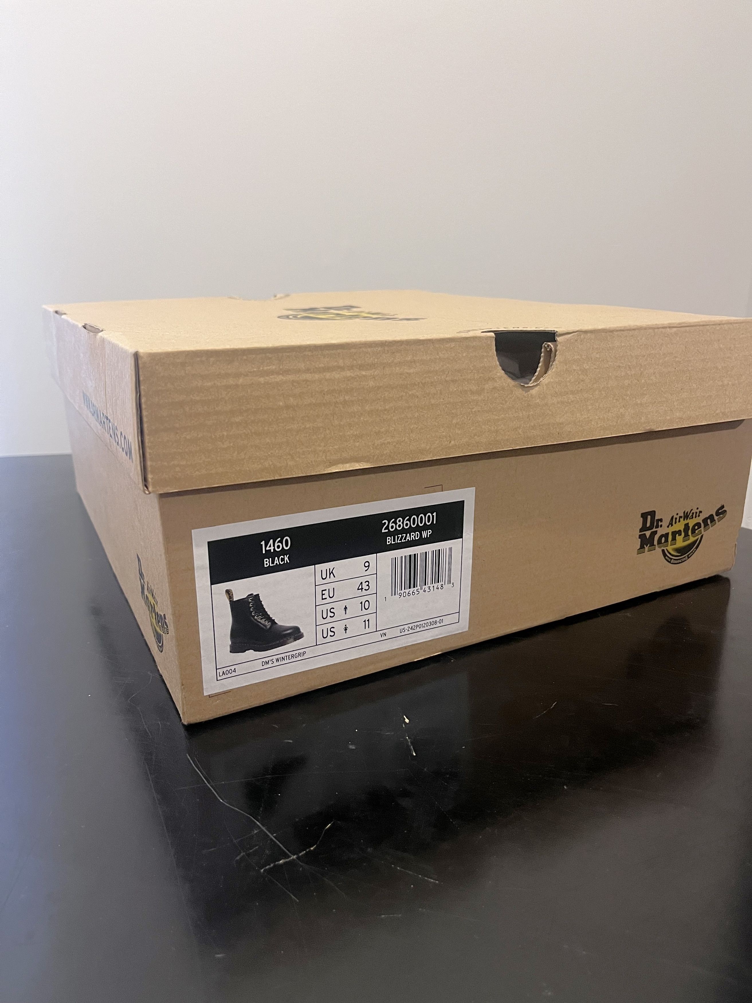 Dr. Martens Dr. Martens Wintergrip Leather Boots Size US 10 / EU 43 - 4 Thumbnail