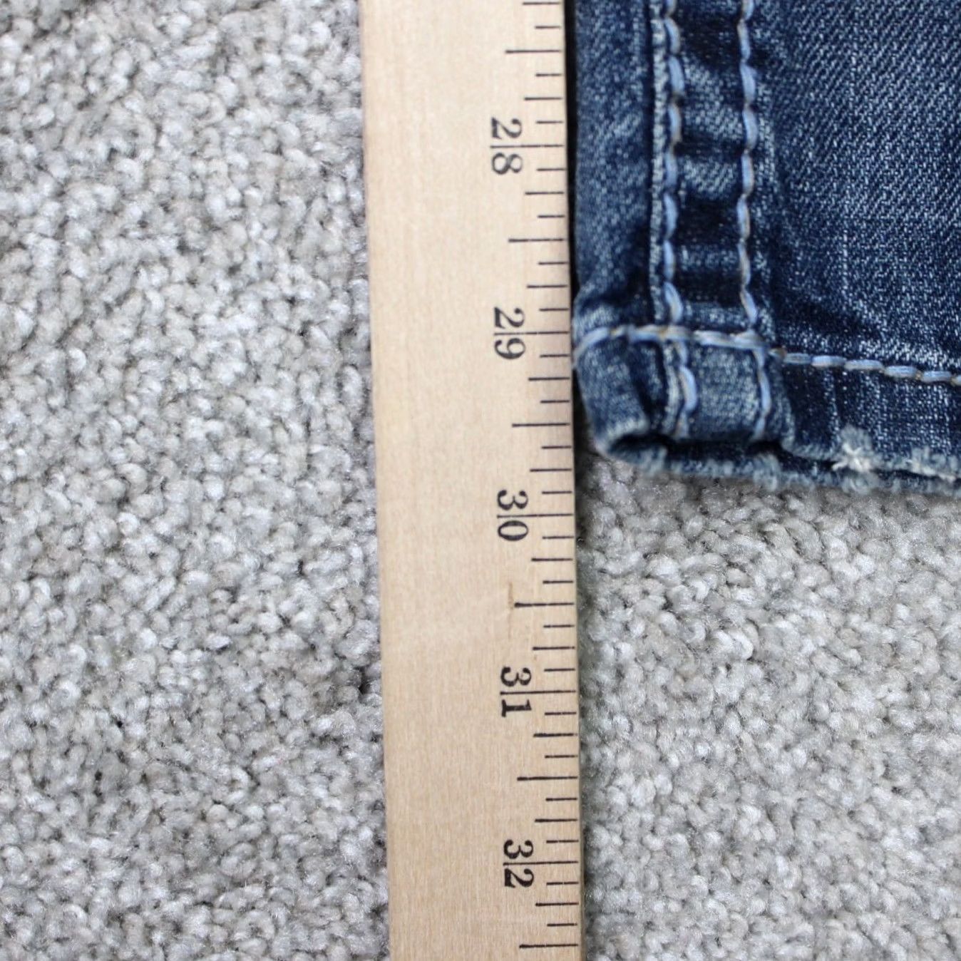 Silver Jeans Co. Silver Jeans Eddie Mens 40x30 Blue Distressed Relaxed Stretch Denim Jeans Size 40 Mens Size US 40 / EU 56 - 4 Thumbnail