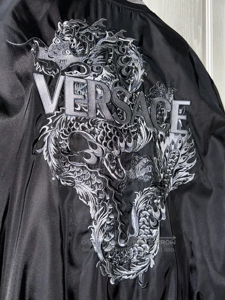 Versace Versace Logo back embroidered dragon brocade cotton jacket Size US M / EU 48-50 / 2 - 3 Thumbnail