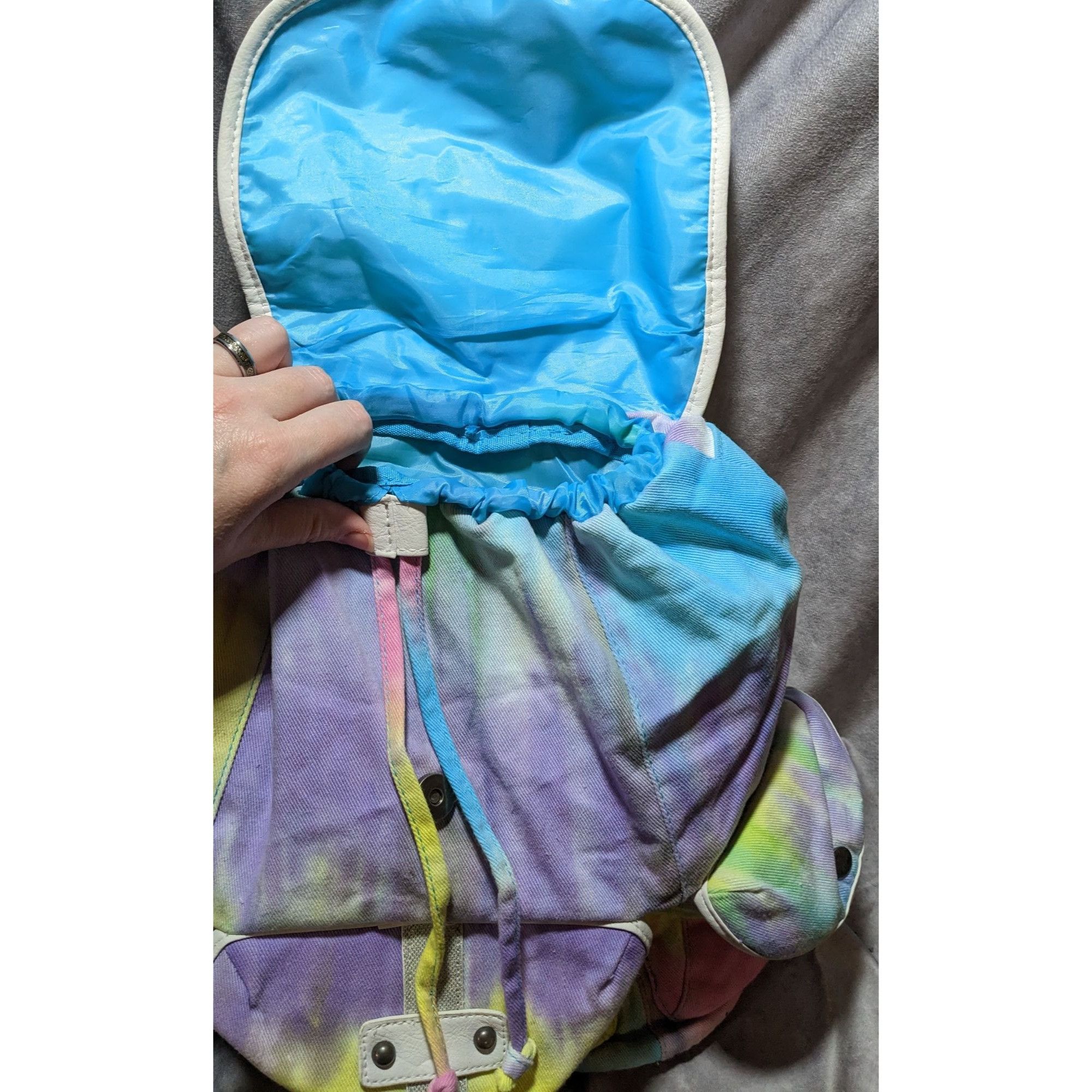 Other Candies Rainbow Tie Dye Glitter Strap Backpack Size ONE SIZE - 22 Thumbnail