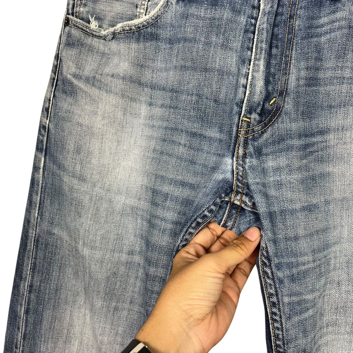Levi's Vintage Levis 505 Distressed Denim Jeans Size US 32 / EU 48 - 13 Thumbnail