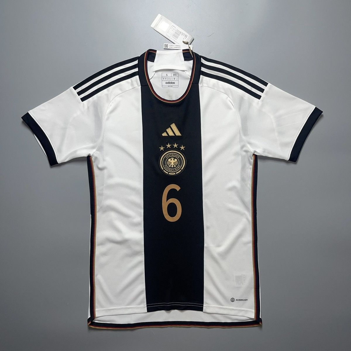 Adidas GERMANY ADIDAS 2022 WORLD CUP SOCCER HOME JERSEY #6 KIMMICH Size US S / EU 44-46 / 1 - 2 Thumbnail