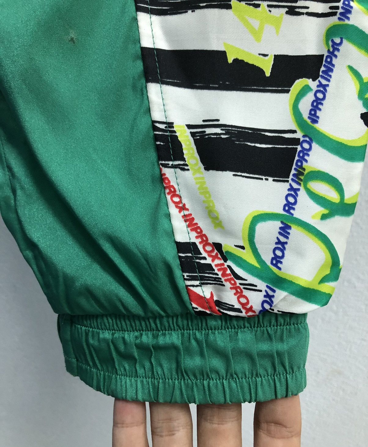 Asics Vintage Asics Abstract Graphic Windbreaker Jacket Made Japan Size US XL / EU 56 / 4 - 11 Thumbnail
