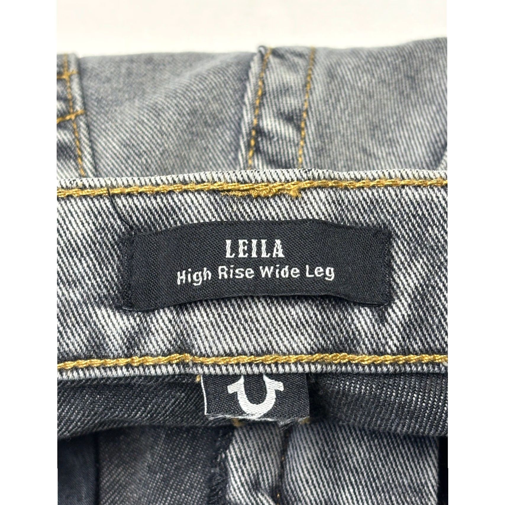True Religion True Religion Leila Gray Acid Wash Wide Leg Cargo Jeans 26 26.5 in Women VINTAGE? No Size 26" / US 2 / IT 38 - 6 Thumbnail