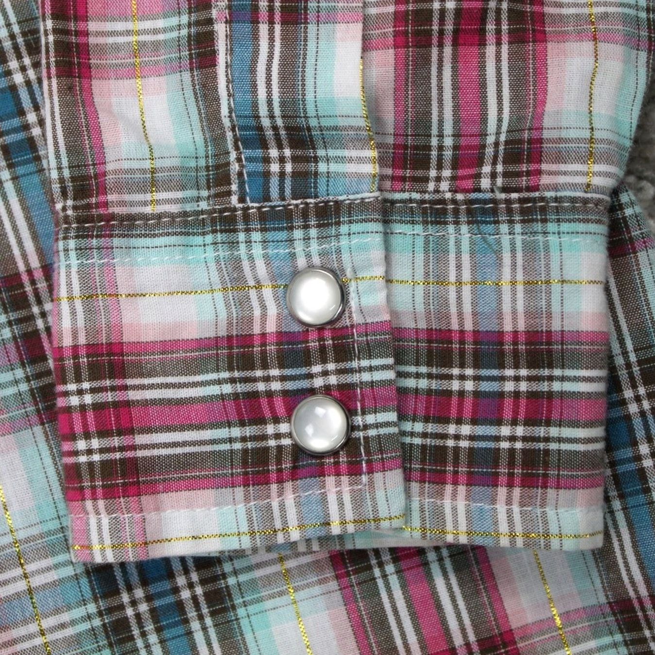 Wrangler Wrangler Wrancher Pearl Snap Shirt Mens 2XL Pink/Blue w/Gold Metallic Strip Size US XXL / EU 58 / 5 - 6 Thumbnail